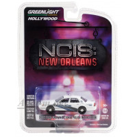 44990E-GRL FORD Crown Victoria Police Interceptor "New Orleans Police" 2006 (из телесериала "Морская полиция: Новый Орлеан"), 1:64